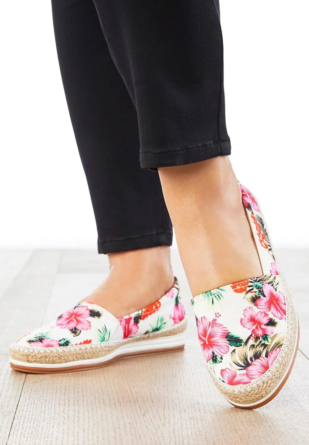 Comfortview Women's The Spencer Slip On Flat (Wide Widths Available)