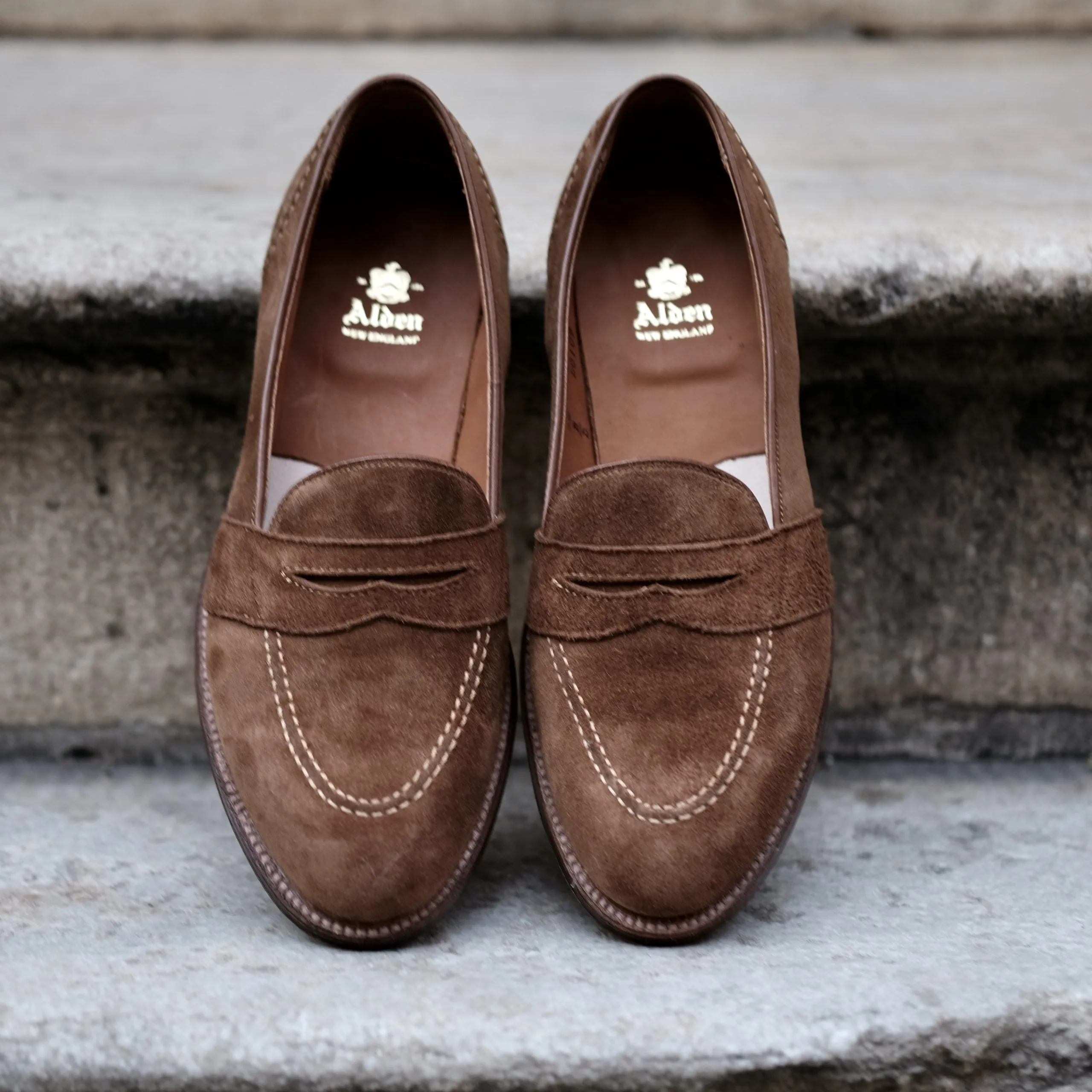 D0109 - Full Strap Loafer in Snuff Suede