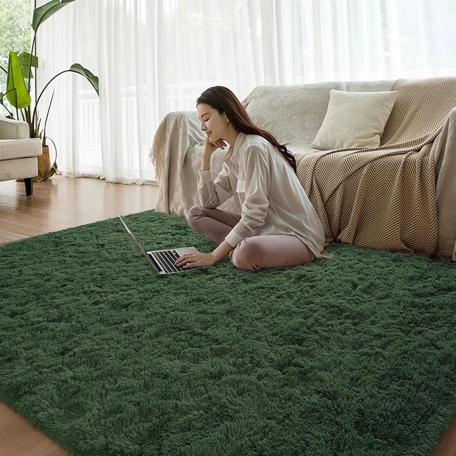 Deep Green Runner Area Rugs for Bedroom Living Room, 2x4 Feet Fluffy Bedside Rugs, Soft Shaggy Carpet Rug for Kids Room Nursery, Furry Rugs for Girls Boys Dorm Room Home Decor
