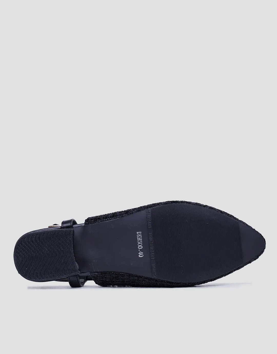 Details Texture Sepatu Slingback Wanita