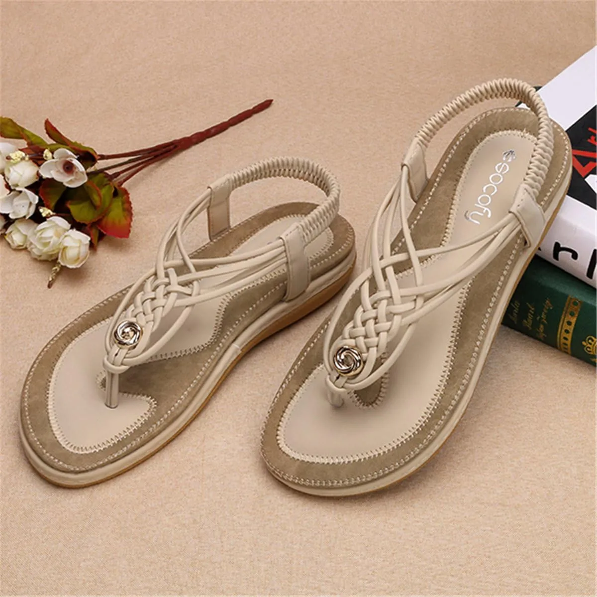 gracosy Summer Sandals for Women, Flat Sandals Flip Flops Thongs Clip Toe Slip On Elastic T-Strap Bohemia Beach Slippers