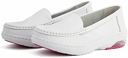 MaxMuxun Women's Non Slip Nursing Shoes Leather Comfortable Slip on Flat Shoes Loafers for Restaurant Work Shoes