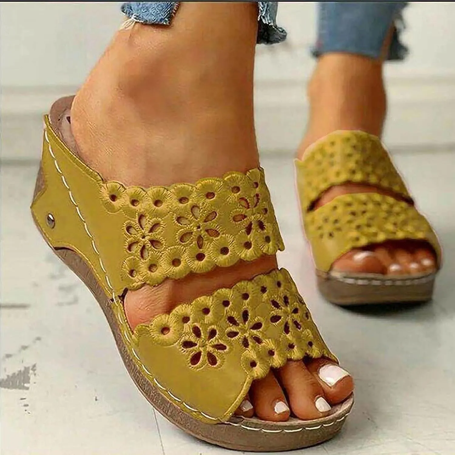 oiangi Women's Sandals Open Toe Hollow Out Wedge Sandals Casual Summer Slip-On Slippers Platform Sandals for Women