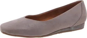 SoftWalk Women's Vellore Ballet Flat