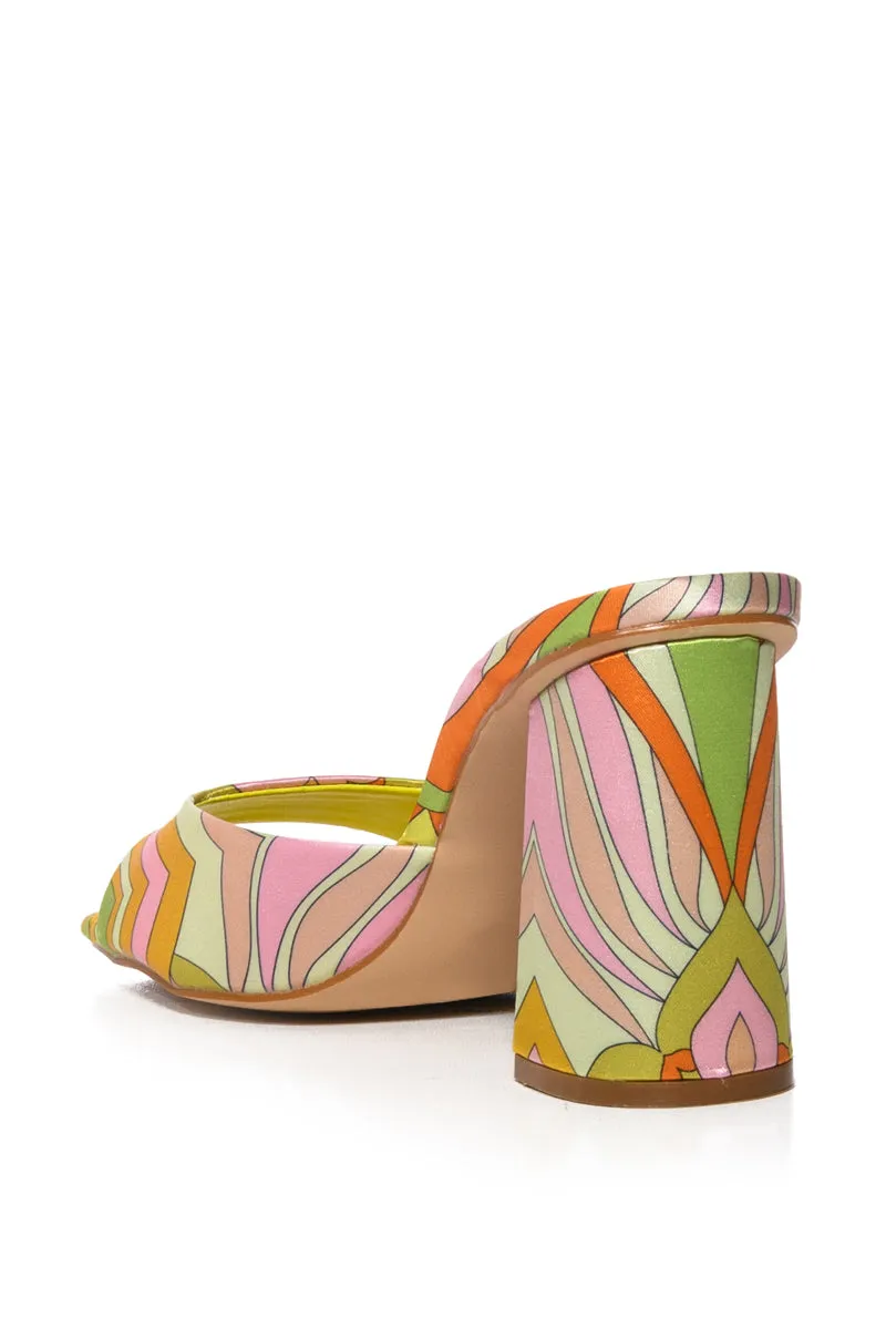 UNTOLD PATTERN DESIGN CHUNKY SANDAL IN YELLOW