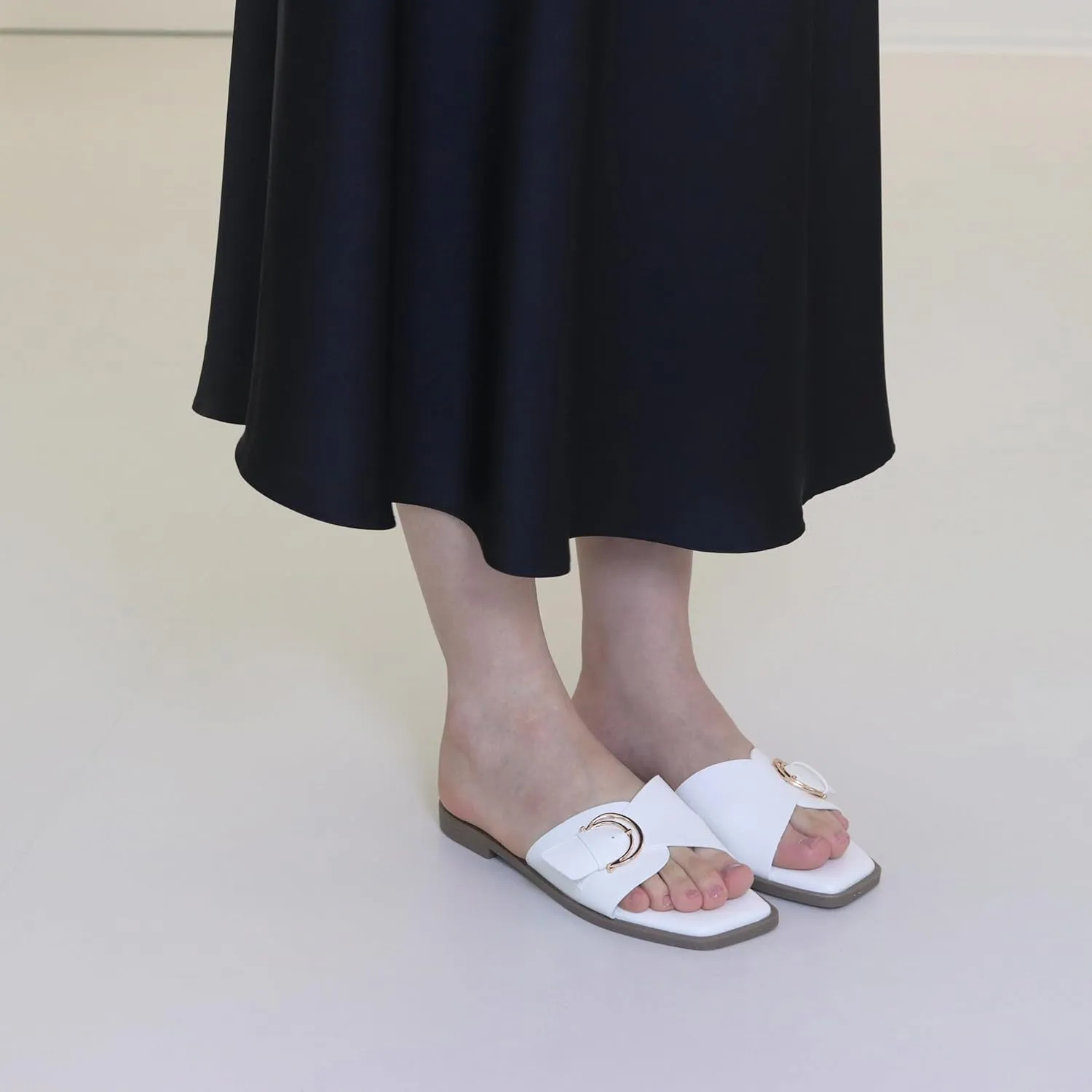 Womens Flat Sandals Round Open Toe Slip On Leather Slides for Summer